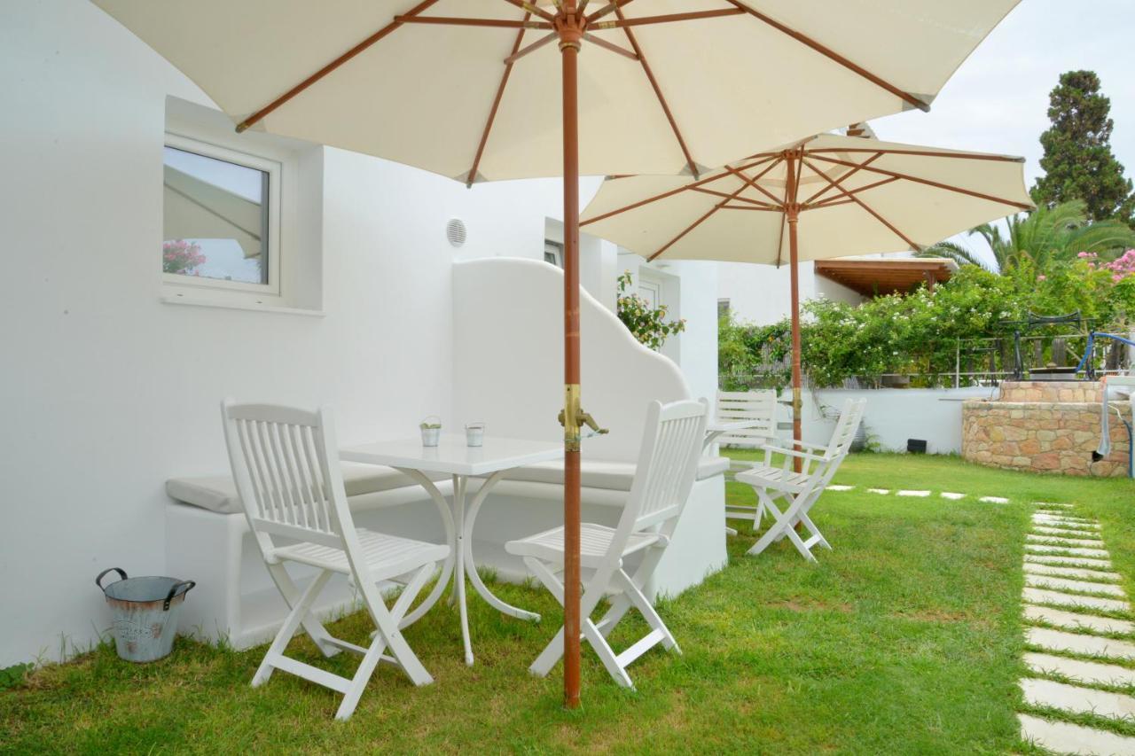Moschoula Studios Adamantas  Exterior foto